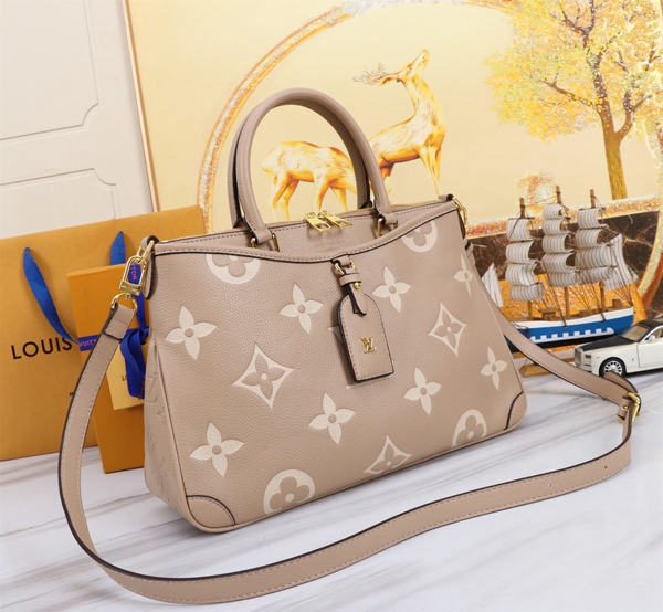 ルイヴィトンバッグ背面デザイン